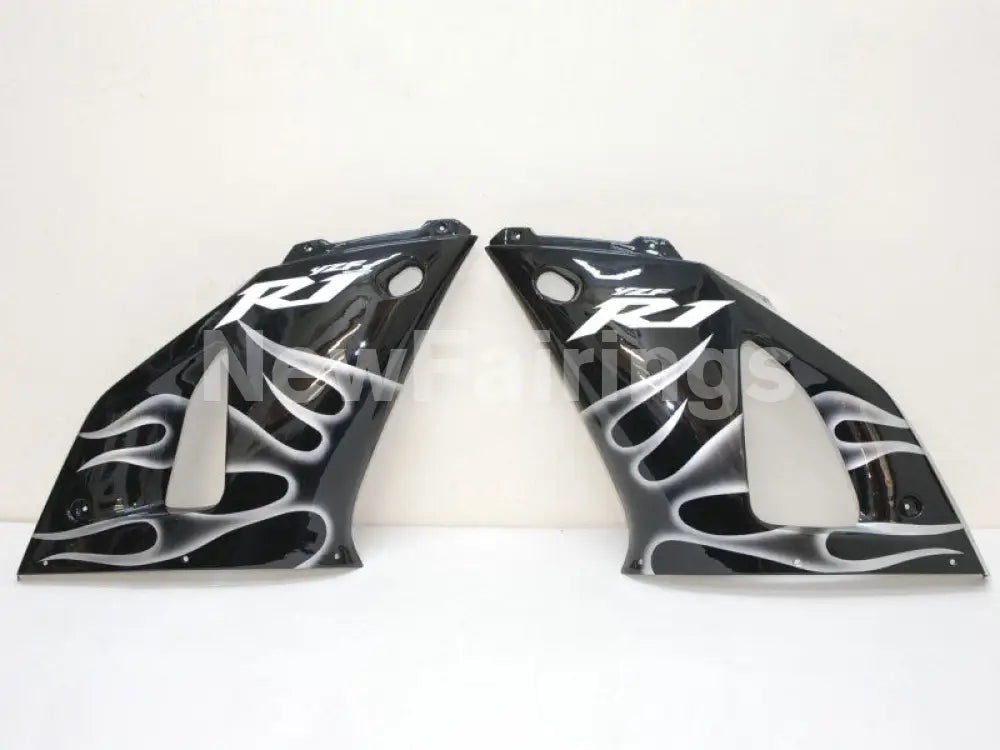 Black and Blue Flame - YZF-R1 00-01 Fairing Kit