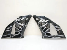 Cargar imagen en el visor de la galería, Black and Blue Flame - YZF-R1 00-01 Fairing Kit