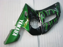 Cargar imagen en el visor de la galería, Black and Green Flame - YZF-R6 98-02 Fairing Kit