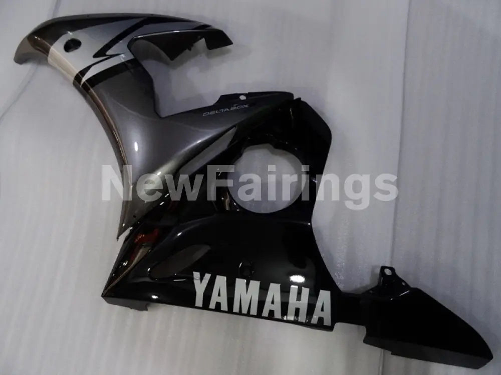 Black and Grey Factory Style - YZF-R6 05 Fairing Kit