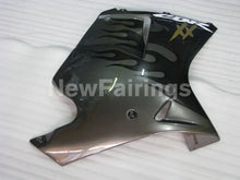 Cargar imagen en el visor de la galería, Black and Grey Flame - CBR 1100 XX 96-07 Fairing Kit