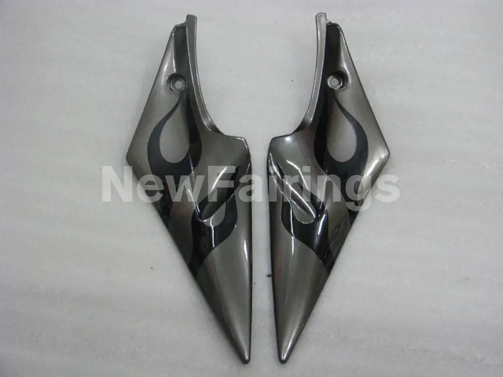 Black and Grey Flame - GSX-R600 06-07 Fairing Kit