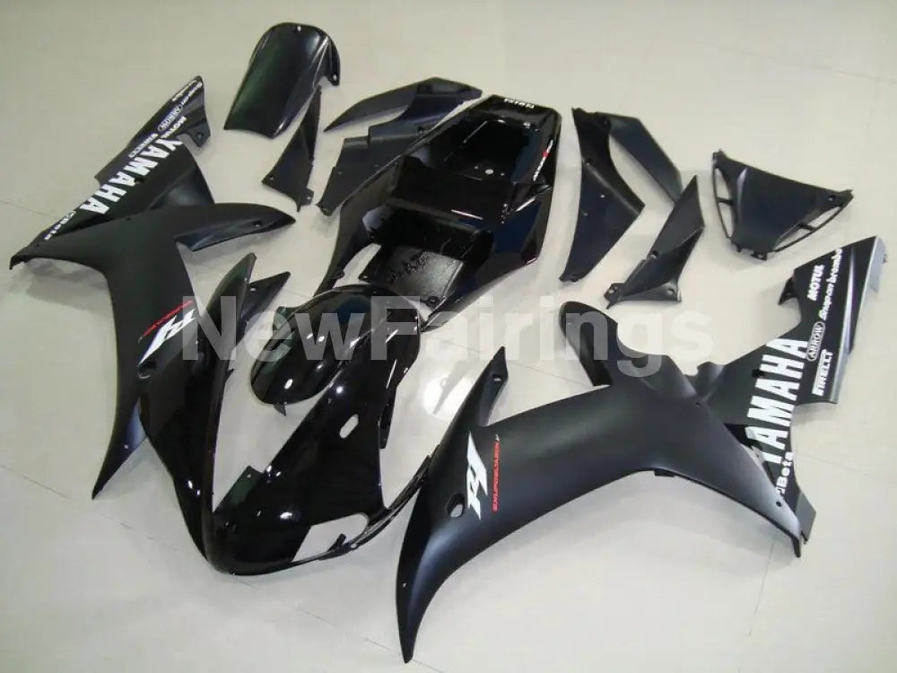 Black and Matt Black Factory Style - YZF-R1 02-03 Fairing Kit