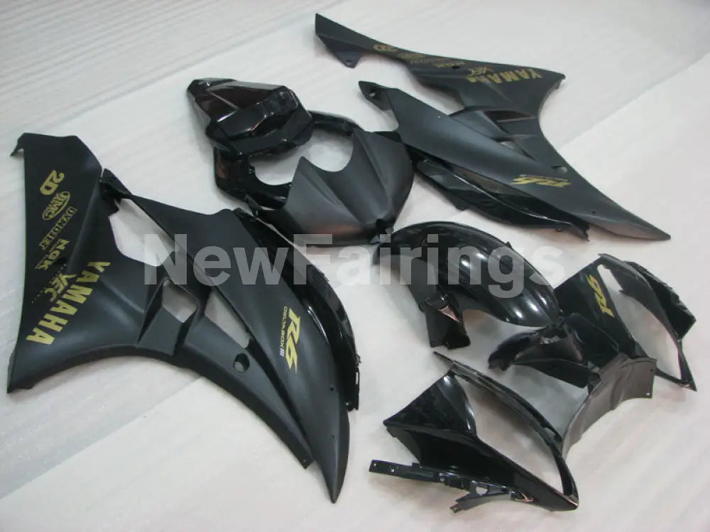 Black and Matte Black with Gold Stickers Factory Style - YZF-R6 06-07 Fairing Kit