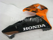 Cargar imagen en el visor de la galería, Black and Orange Fire - CBR600RR 03-04 Fairing Kit