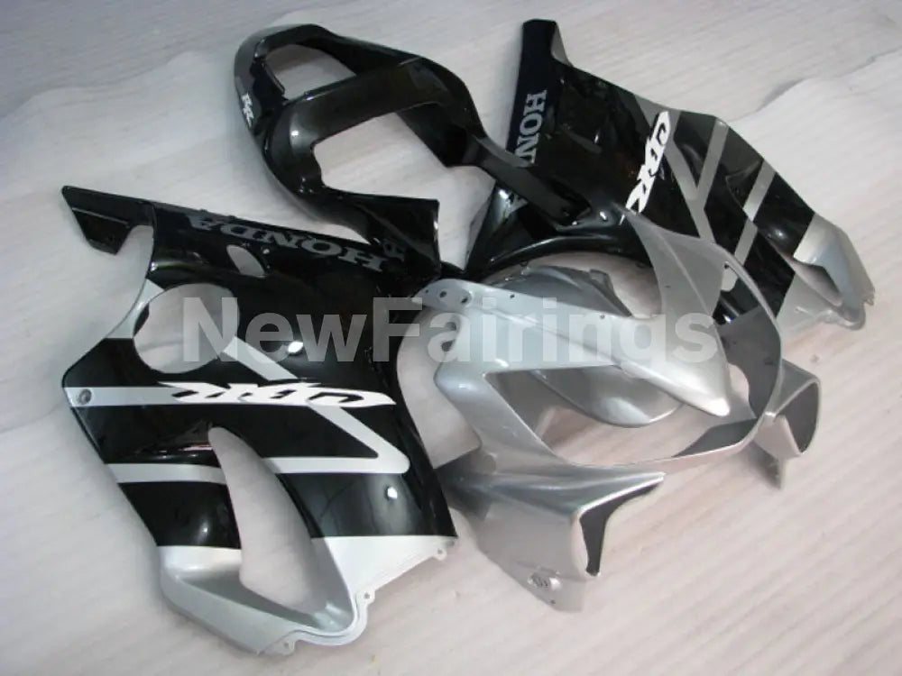 Black and Silver Factory Style - CBR600 F4i 01-03 Fairing Kit