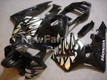Cargar imagen en el visor de la galería, Black and Silver Fire - CBR600RR 03-04 Fairing Kit