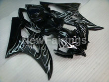 Cargar imagen en el visor de la galería, Black and Silver Flame- YZF-R6 06-07 Fairing Kit