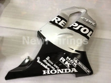 Cargar imagen en el visor de la galería, Black and Silver Repsol - CBR600 F4i 01-03 Fairing Kit