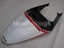 Cargar imagen en el visor de la galería, Black and White Beacon - GSX-R600 04-05 Fairing Kit