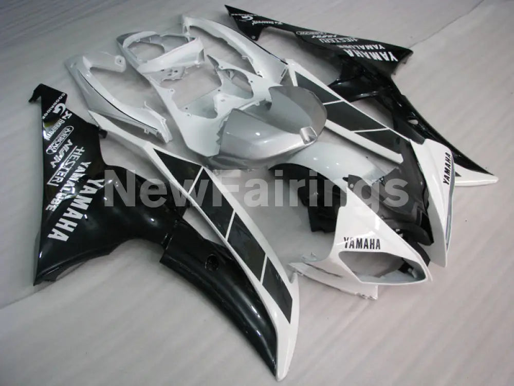 Black and White Factory Style - YZF-R6 08-16 Fairing Kit