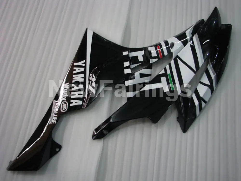 Black and White FIAT - YZF-R6 06-07 Fairing Kit