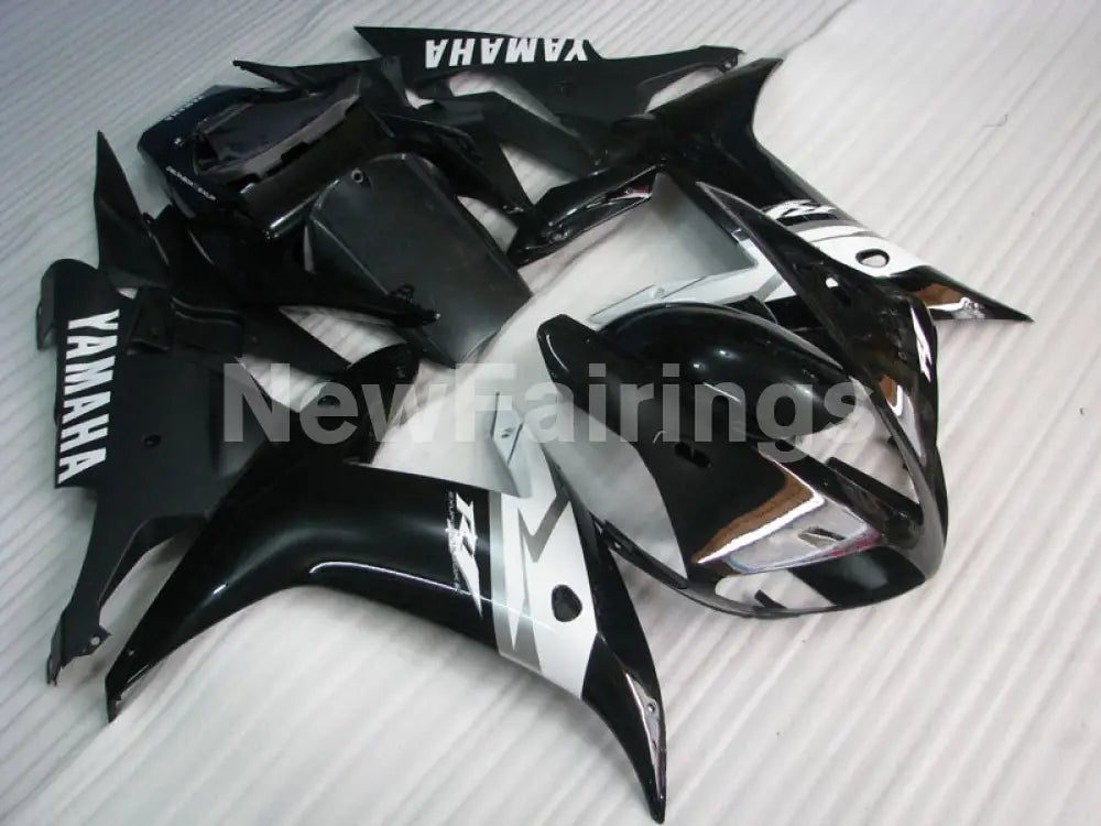 Black and White Matt Black Factory Style - YZF-R1 02-03 Fairing Kit