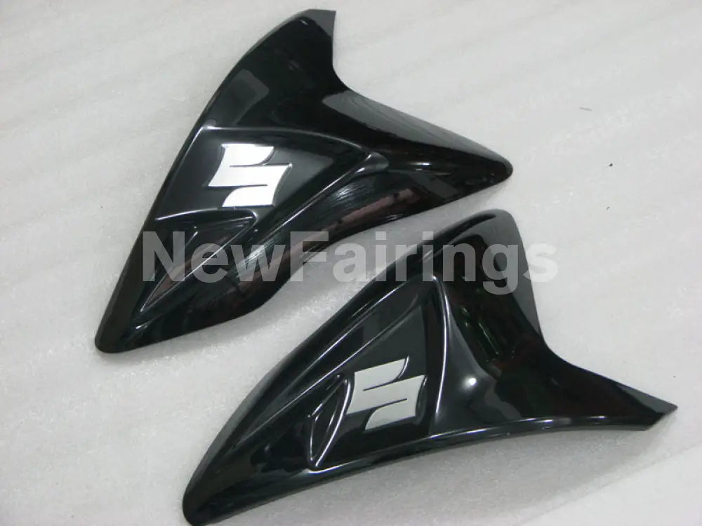 Black and White Red Factory Style - GSX-R600 11-24 Fairing Kit