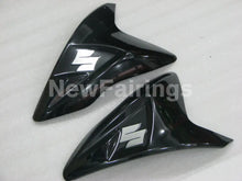 Cargar imagen en el visor de la galería, Black and White Red Factory Style - GSX-R750 11-24 Fairing Kit