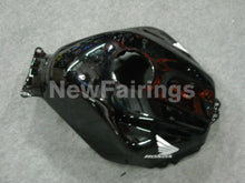 Cargar imagen en el visor de la galería, Black and White West - CBR600RR 03-04 Fairing Kit