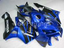 Cargar imagen en el visor de la galería, Black and Blue Factory Style - CBR600RR 05-06 Fairing Kit