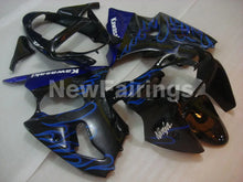 Cargar imagen en el visor de la galería, Black and Blue Flame - NINJA ZX-6R 00-02 Fairing Kit