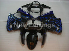 Cargar imagen en el visor de la galería, Black and Blue Flame - NINJA ZX-6R 00-02 Fairing Kit