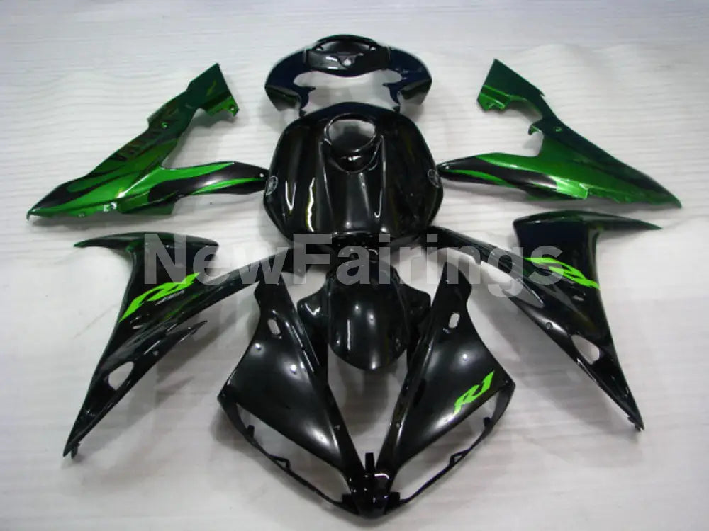 Black Green Flame - YZF-R1 04-06 Fairing Kit