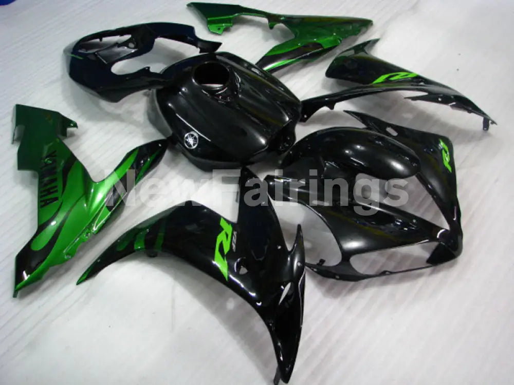Black Green Flame - YZF-R1 04-06 Fairing Kit