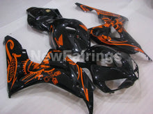 Cargar imagen en el visor de la galería, Black and Orange Factory Style - CBR1000RR 06-07 Fairing Kit