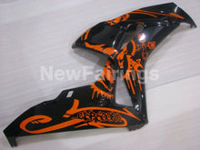 Cargar imagen en el visor de la galería, Black and Orange Factory Style - CBR1000RR 06-07 Fairing Kit