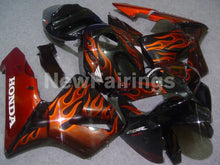 Cargar imagen en el visor de la galería, Black and Orange Flame - CBR600RR 05-06 Fairing Kit