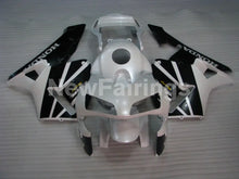 Cargar imagen en el visor de la galería, Black and Pearl White Factory Style - CBR600RR 05-06 Fairing Kit