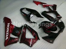 Cargar imagen en el visor de la galería, Black and Red Flame - CBR 929 RR 00-01 Fairing Kit