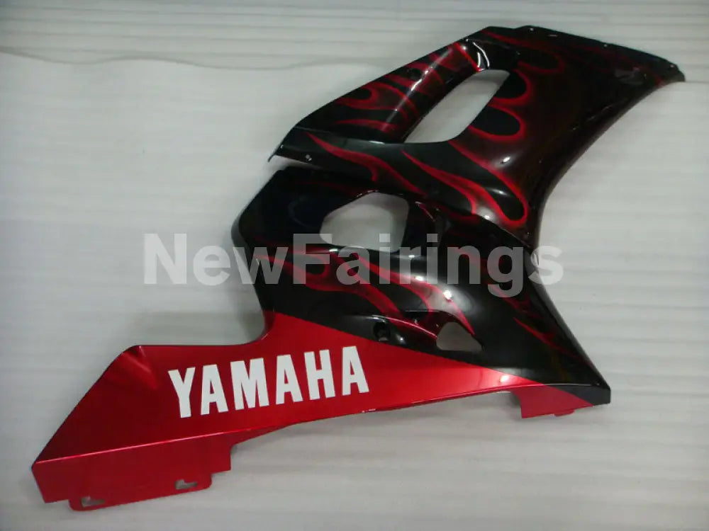 Black Red Flame - YZF-R6 98-02 Fairing Kit