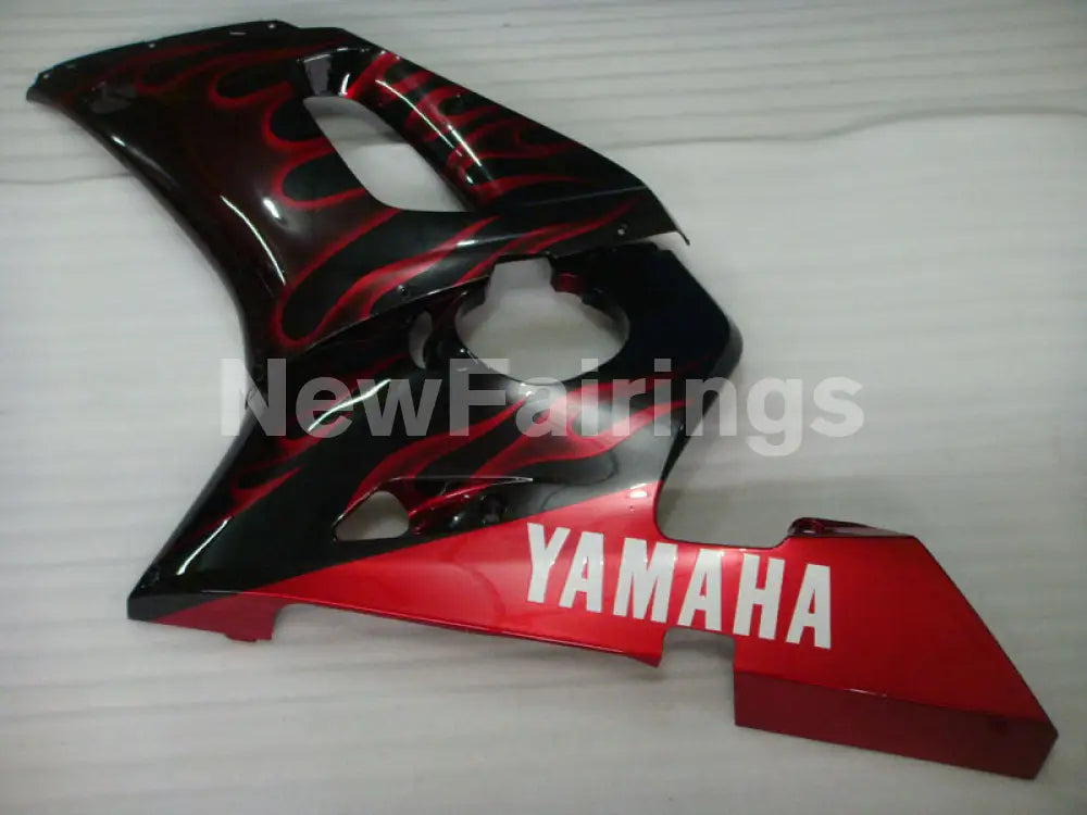 Black Red Flame - YZF-R6 98-02 Fairing Kit