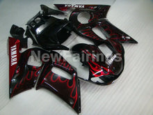 Cargar imagen en el visor de la galería, Black Red Flame - YZF-R6 98-02 Fairing Kit