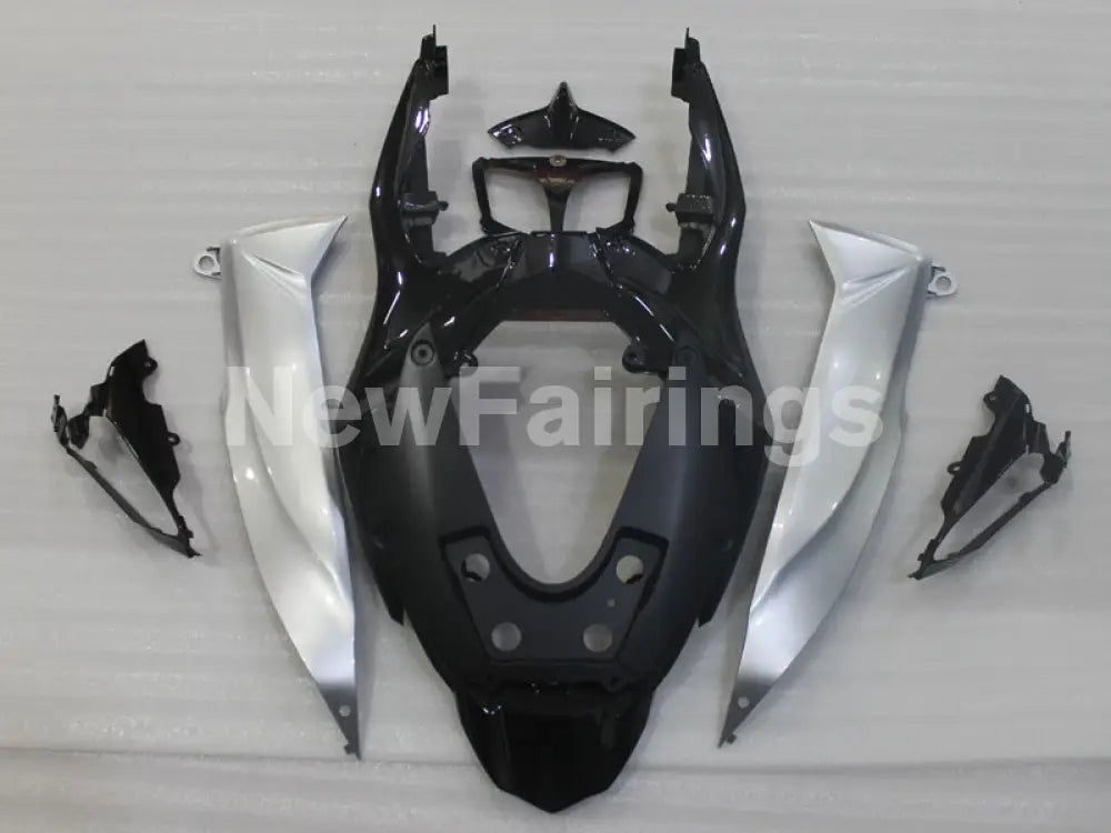 Black Silver Factory Style - GSX-R1000 09-16 Fairing Kit