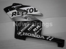 Cargar imagen en el visor de la galería, Black and Silver Repsol - CBR1000RR 04-05 Fairing Kit
