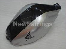 Cargar imagen en el visor de la galería, Black and Silver SevenStars - CBR600 F2 91-94 Fairing Kit