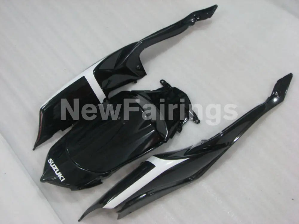 Black White Corona - GSX-R750 08-10 Fairing Kit