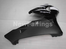 Cargar imagen en el visor de la galería, Black White Factory Style - CBR600RR 05-06 Fairing Kit