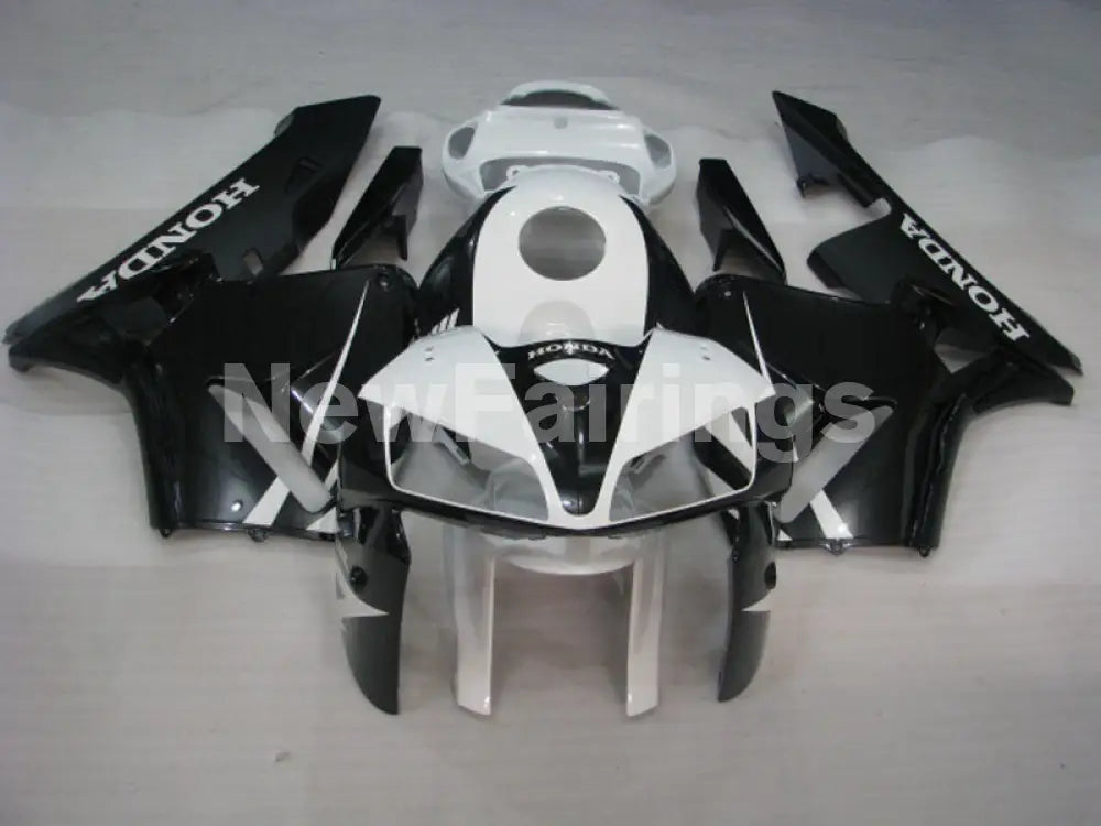 Black and White Factory Style - CBR600RR 05-06 Fairing Kit