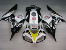 Cargar imagen en el visor de la galería, Black and White Playboy - CBR1000RR 06-07 Fairing Kit