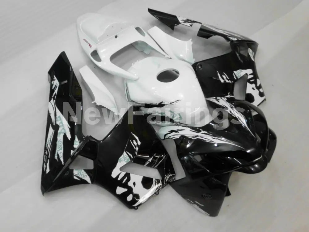 Black and White Skull - CBR600RR 05-06 Fairing Kit