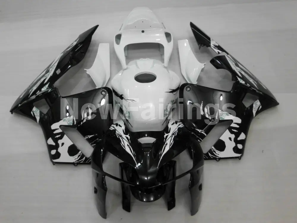 Black and White Skull - CBR600RR 05-06 Fairing Kit