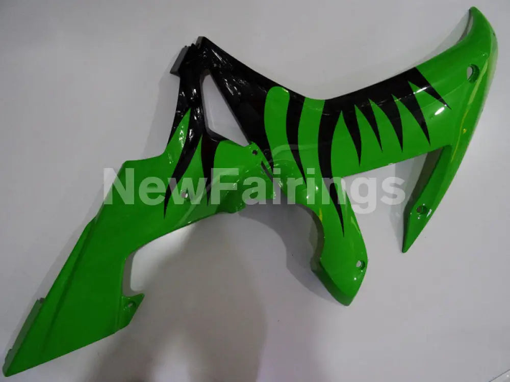 Green and Black Flame - YZF-R1 02-03 Fairing Kit