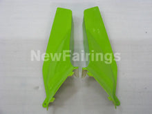 Cargar imagen en el visor de la galería, Green and Black Rossi - CBR600RR 03-04 Fairing Kit