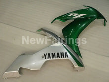 Cargar imagen en el visor de la galería, Green and Silver Factory Style - YZF-R1 04-06 Fairing Kit