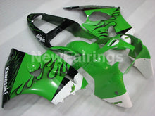 Cargar imagen en el visor de la galería, Green and Black Flame - NINJA ZX-6R 00-02 Fairing Kit