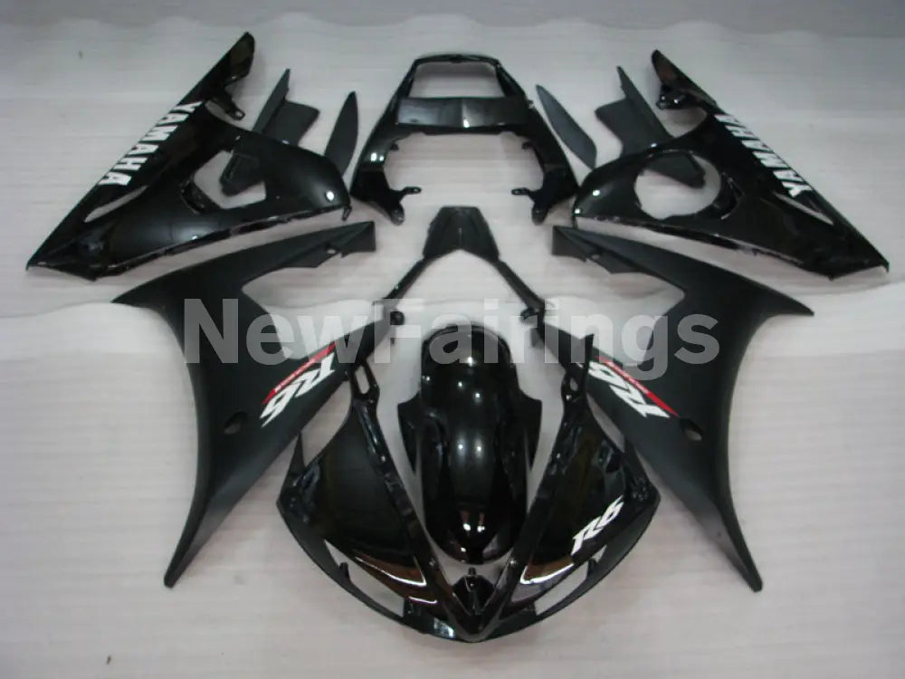 Matte Black and Gloss Black with White Decals Factory Style - YZF-R6 05 Fairing Kit