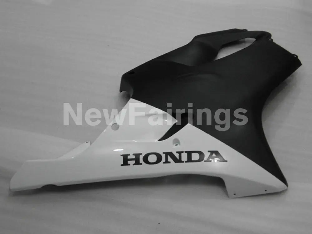 Matte Black and White Factory Style - CBR600 F4i 04-06 Fairing Kit