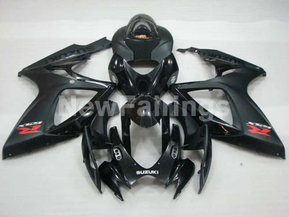 Matte Black and Black Factory Style - GSX-R750 06-07 Fairing Kit