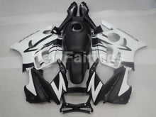 Cargar imagen en el visor de la galería, Matte Black and White Factory Style - CBR600 F3 97-98 Fairing Kit